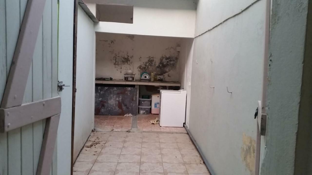 Chambre D'Hote A Saint-Pierre Exterior foto