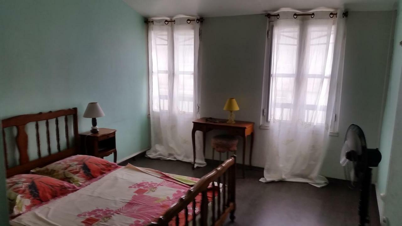 Chambre D'Hote A Saint-Pierre Exterior foto